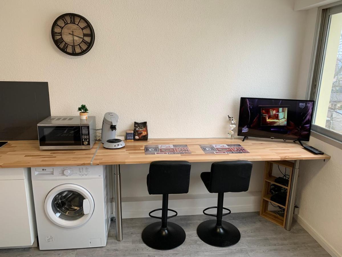 Studio Entierement Renove Avec Parking Gratuit 圣纳泽尔 外观 照片
